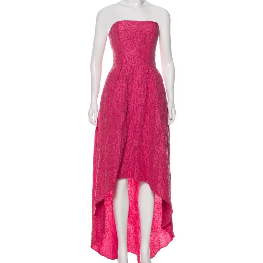 🧜🏻‍♀️Monique Lhuillier Strapless Dress